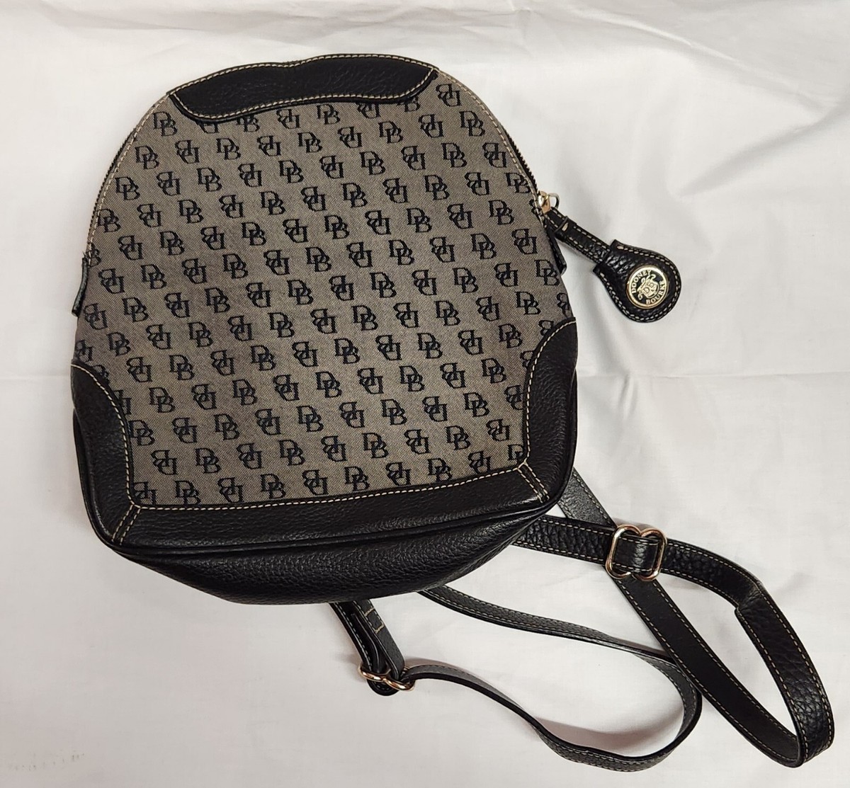 Dooney & Bourke Vintage Leather Backpack With Classic Emblem & Zip Closure EUC Dooney and Bourke vintage Backpack | Mercari main image 3