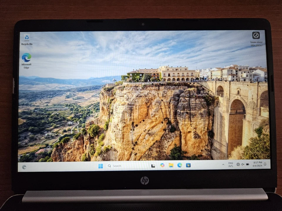 Computadora portátil HP 14-DF0023CL 14 pulgadas repuestos  Foto 2 de 4