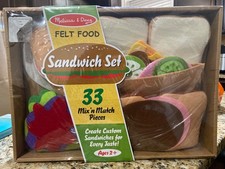 Melissa Doug Felt Food Sandwich Set Play Food Set 33 pcs Mix Match Age 2