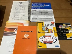 SEGA DreamCast Console (HKT-3000) & Controller with 2 games and BOX 0128