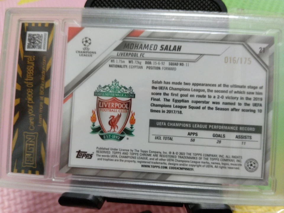 MOHAMED SALAH 2021-22 Topps Chrome UCL Refractor Pink-Diamond 16/175 (BGN-AU) - Image 4 of 4