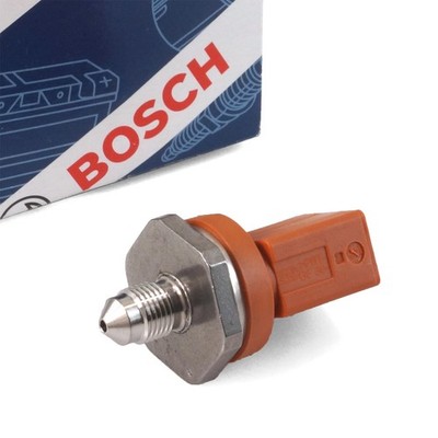 BOSCH Kraftstoffdrucksensor Hochdruckseite für AUDI A1-A8 SEAT SKODA VW Golf 5 6