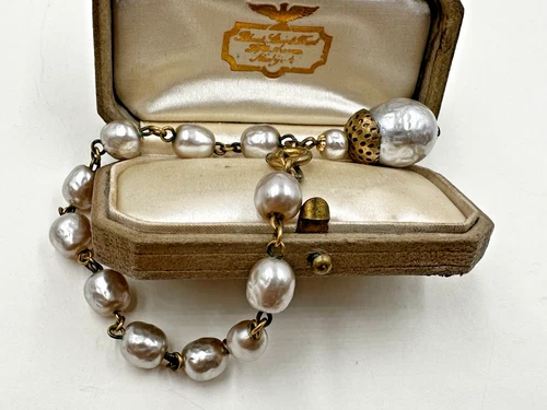EARLY MIRIAM HASKELL BRACELET BAROQUE SILVER HUE GLASS PEARLS CHARM DANGLE DROP