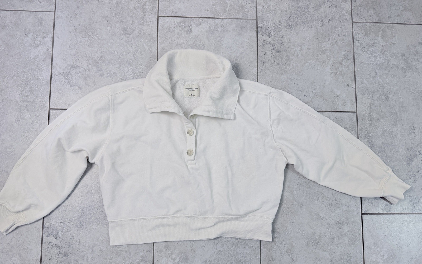 Abercrombie & Fitch Women’s White Collared Sweatshirt Pullover M Cropped Fleece