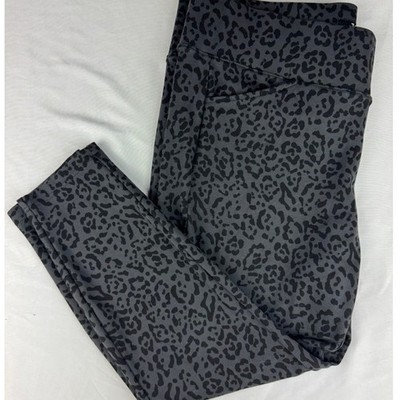 Torrid Pixie Pants Womens 2R Grey Leopard Print Excellent Stretch Slim Fit