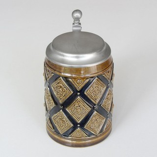 Bierkrug Relief Rauten mit Blumen braun schwarz mit Zinndeckel 0 5l Bierseidel