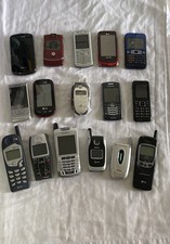 Huge Lot Vintage Cell Phones Flip Phones BlackBerry Nokia LG Samsung Lot A 16pcs