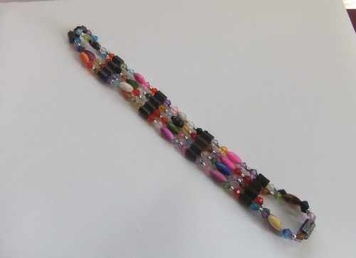 Collar o pulsera magnéticas coloridas con imanes de octágono - Imagen 2 de 3