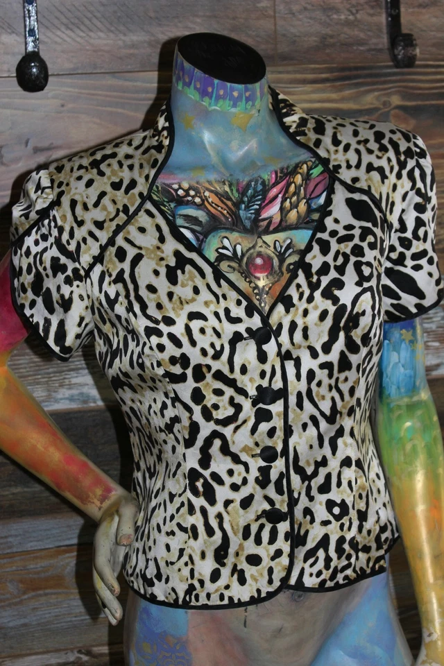 Hermosa Blusa JS Collections 100% Seda Estampado Animal Botón Frontal Talla 12 Foto 2 de 4