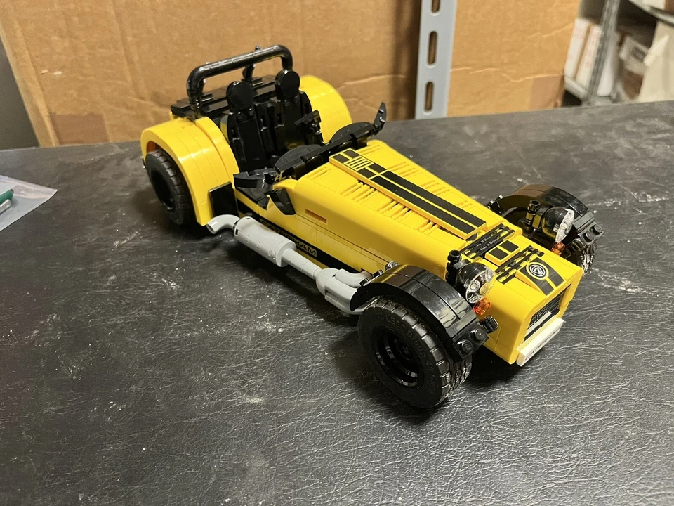 LEGO Ideas 21307 Caterham Seven 620R, foto 1 di 4