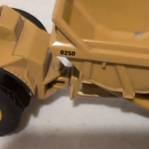 Vintage Ertl 5" Articulated Caterpillar - D250, Rock Hauler Dump Truck - Yellow - Picture 8 of 24