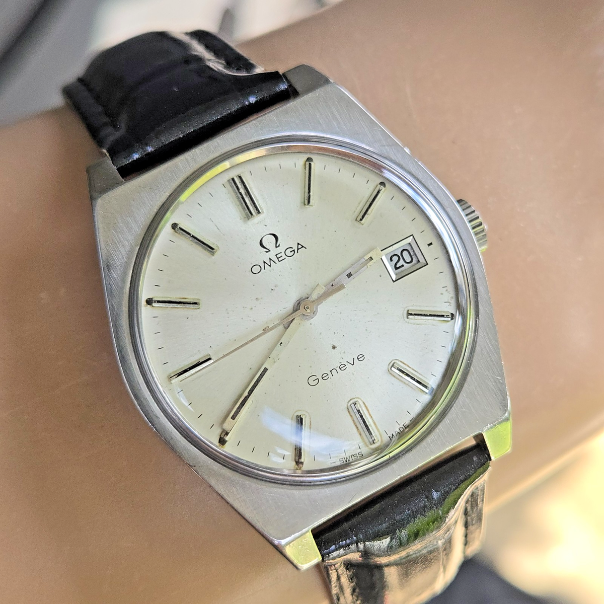 Vintage OMEGA Geneve men's manual wind watch Ref.136.0049 DATE