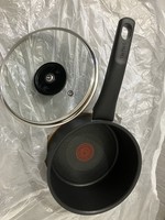 Brand new Tefal Titanium Excellence 18cm Saucepan with Glass Lid