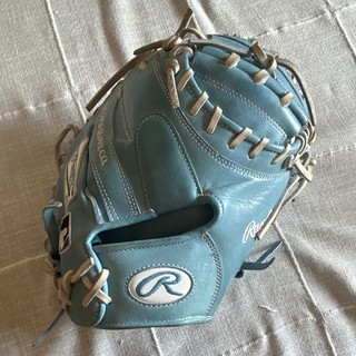 Rawlings Heart Of Hide 33” Blue/White Catchers Mitt Right Hand Throw.