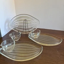 Vintage MCM 50’s Hawaiian Leaf 8 Piece Snack Set, Federal Glass Co. Set Of 3-