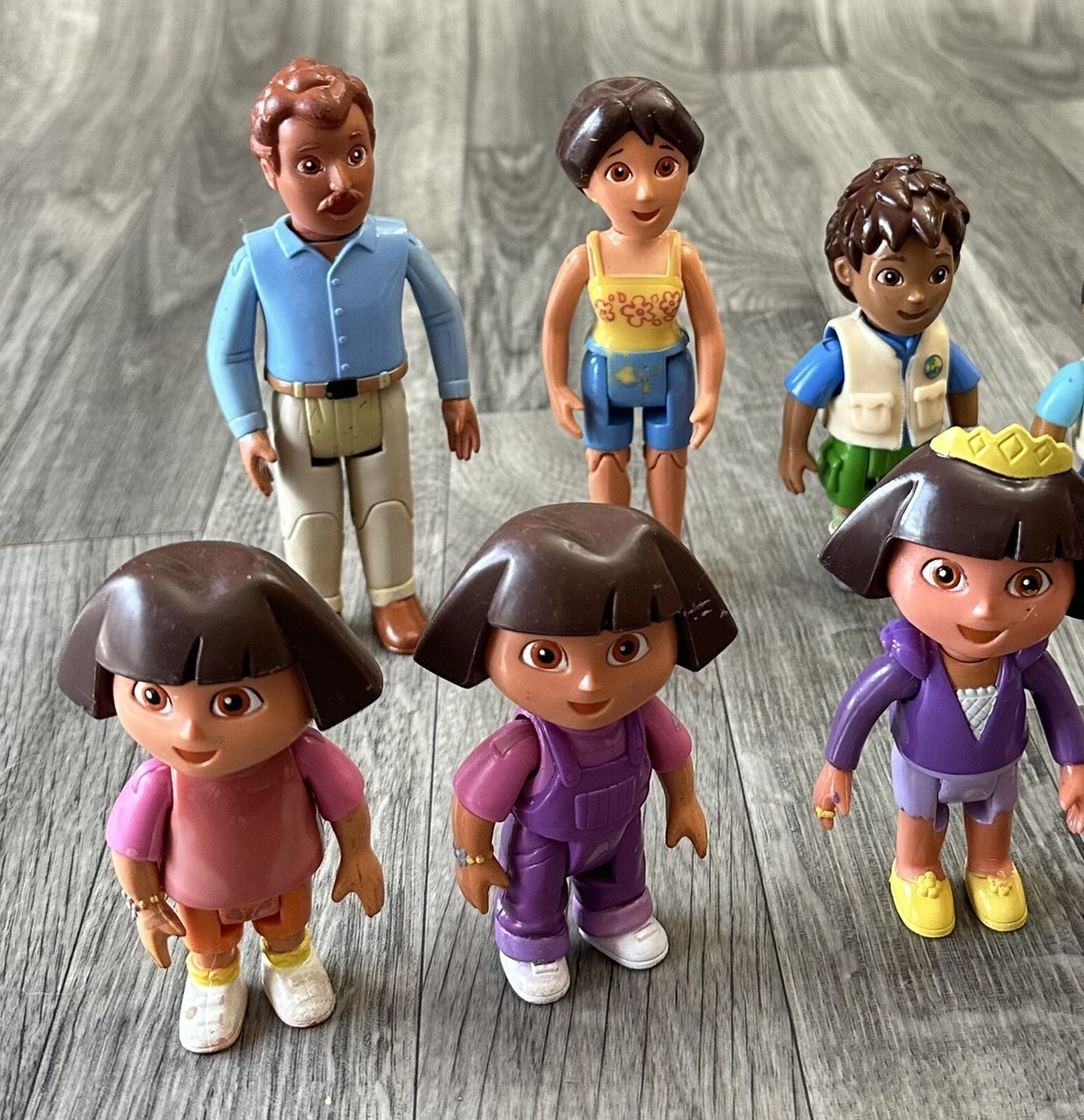Mattel Viacom Dora the Explorer Diego Family Dollhouse Posable
