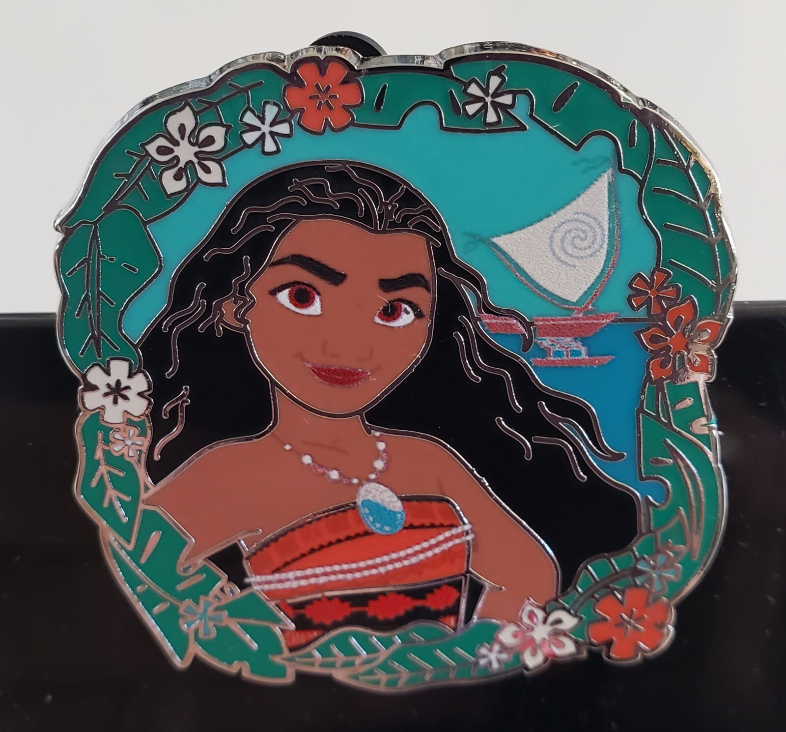 DISNEY 🌺MOANA🌺~PRINCESS 👑 MYSTERY BOX RETIRED 2022 PIN-FREE SHIPPING!
