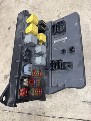 2014 MERCEDES SPRINTER SAM Module Relay Fuse Box OEM