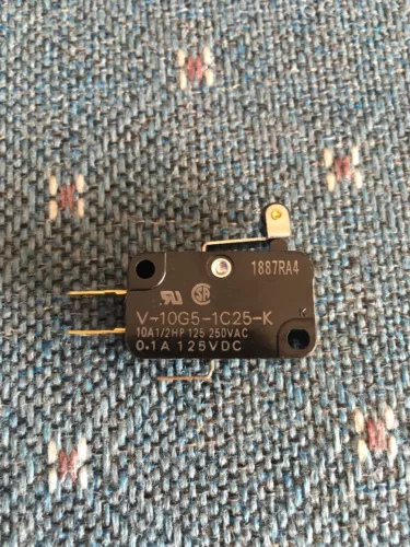 Omron V-10G5-1C25-K Mini Snap Switch C2 1-each  ***$12.99 & FREE SHIPPING!!!***