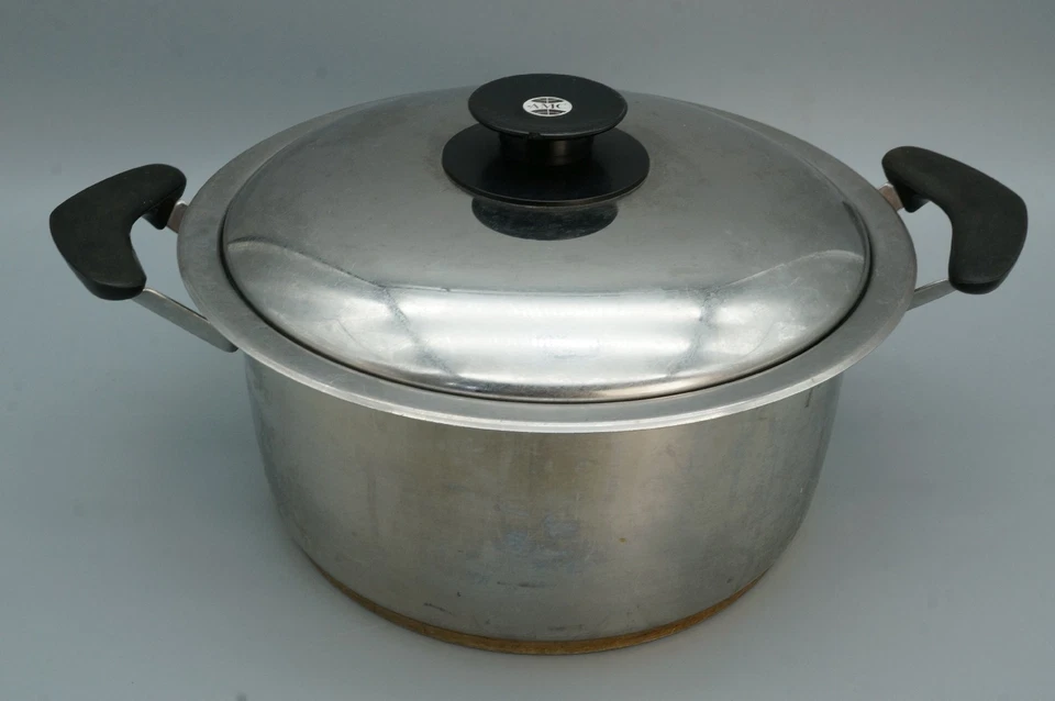 AMC 734 Kochtopf mit Deckel 4,5 Liter Bananengriffe