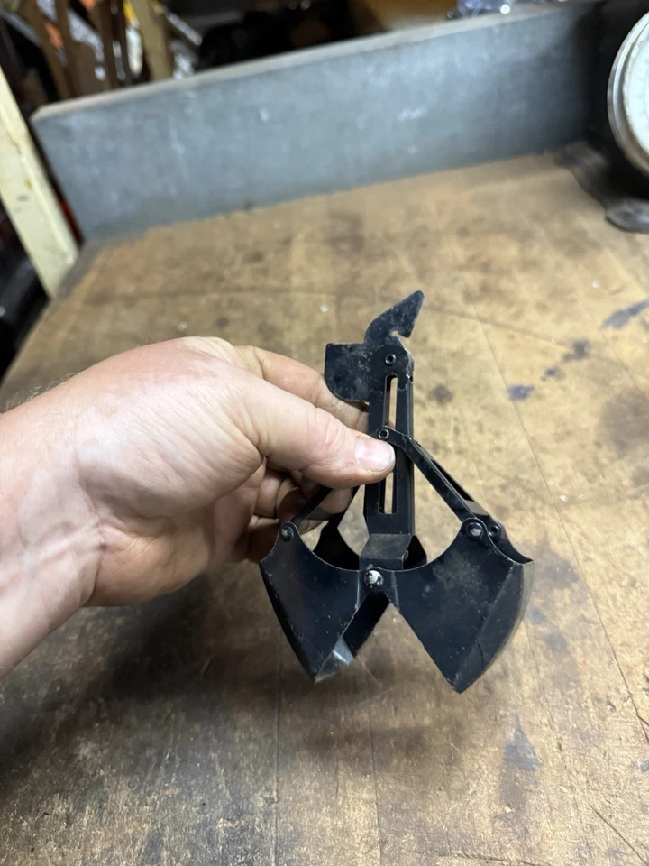 De Colección Nylint Construcción Grúa Estaño Metal Juguete Cubo Almeja Carcasa Cuchara Piezas EE. UU. Foto 4 de 4