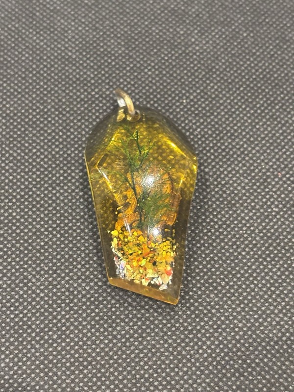 Vintage Large Resin Seahorse Pendant Ocean Diorama Nautical Jewelry