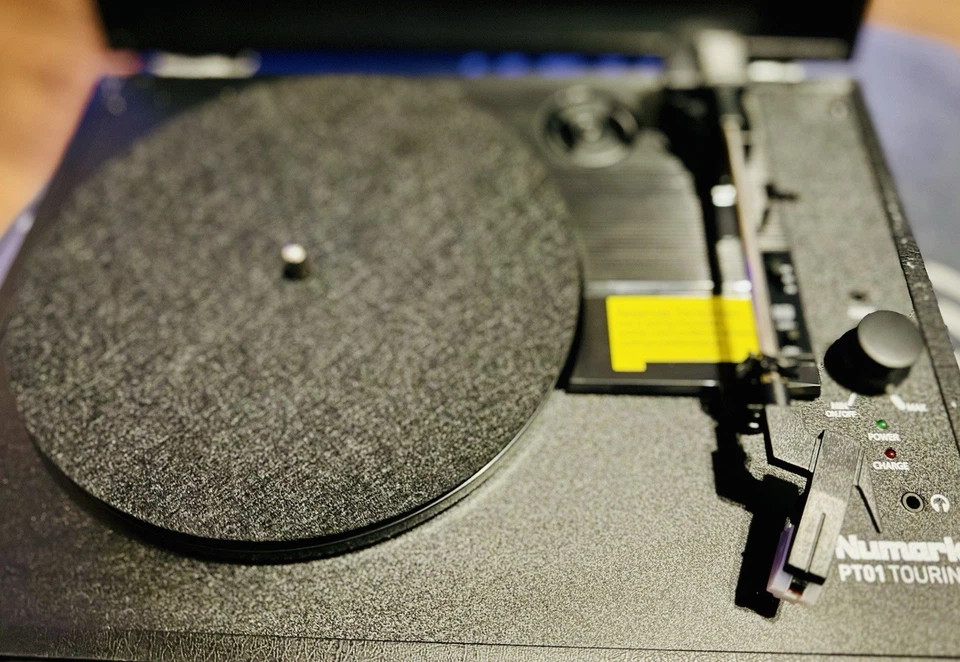 Numark PT01 Touring Portable Suitcase Turntable Rechargable w/ Built in Speakers - Image 2 of 4