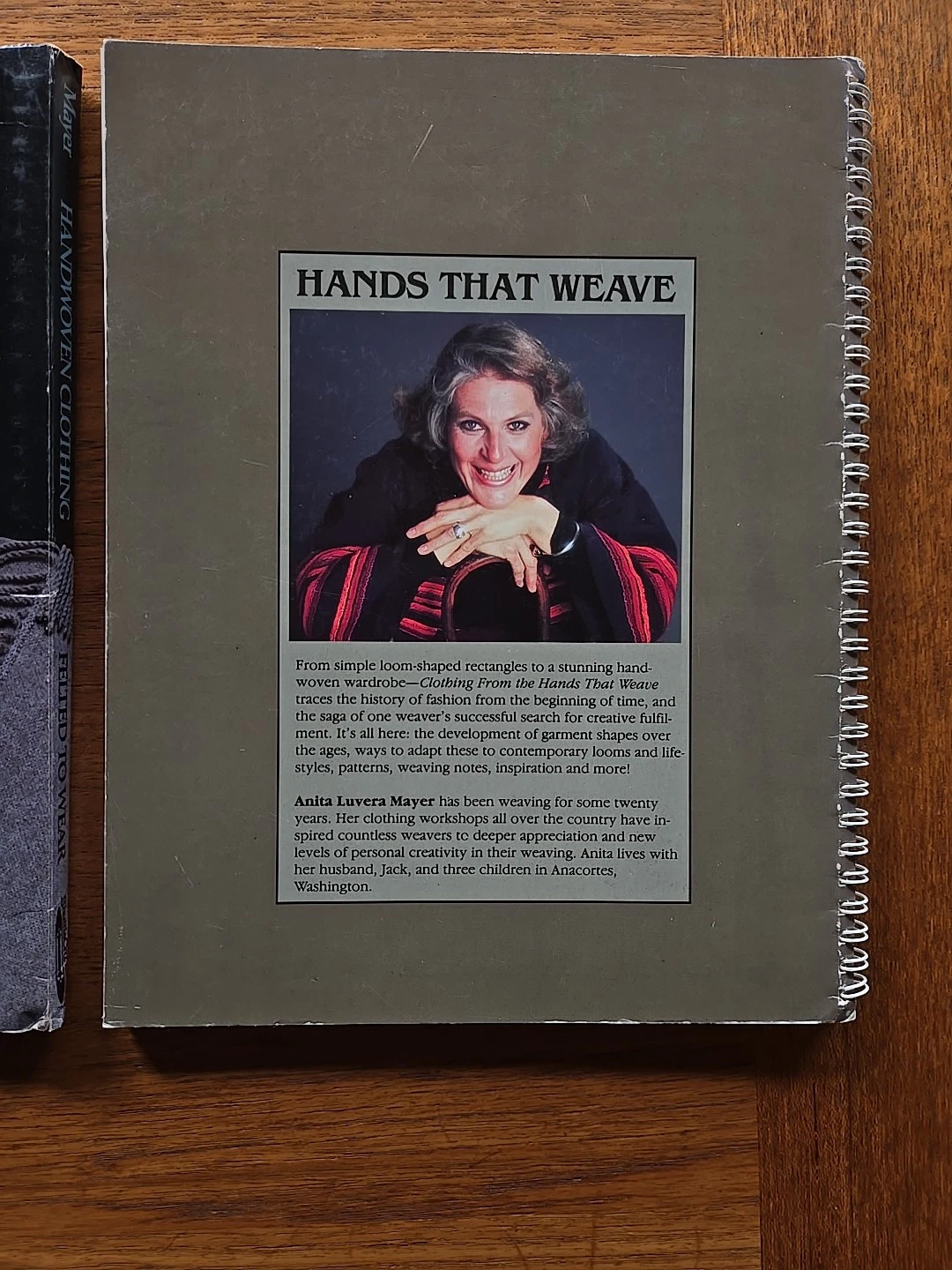  hands that weave handwoven clothing 