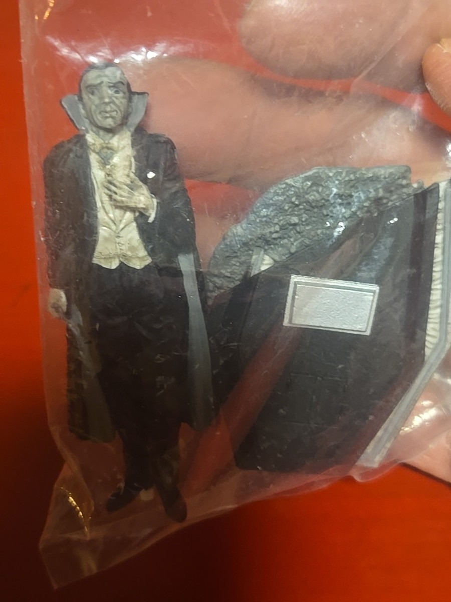 Yanoman Universal Studios Monsters Japan Figure Collection Dracula