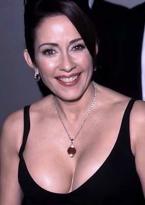  Patricia Heaton  Beautiful Actress Famous TV Sitcom Star 8X10 Glossy  STUNNING 