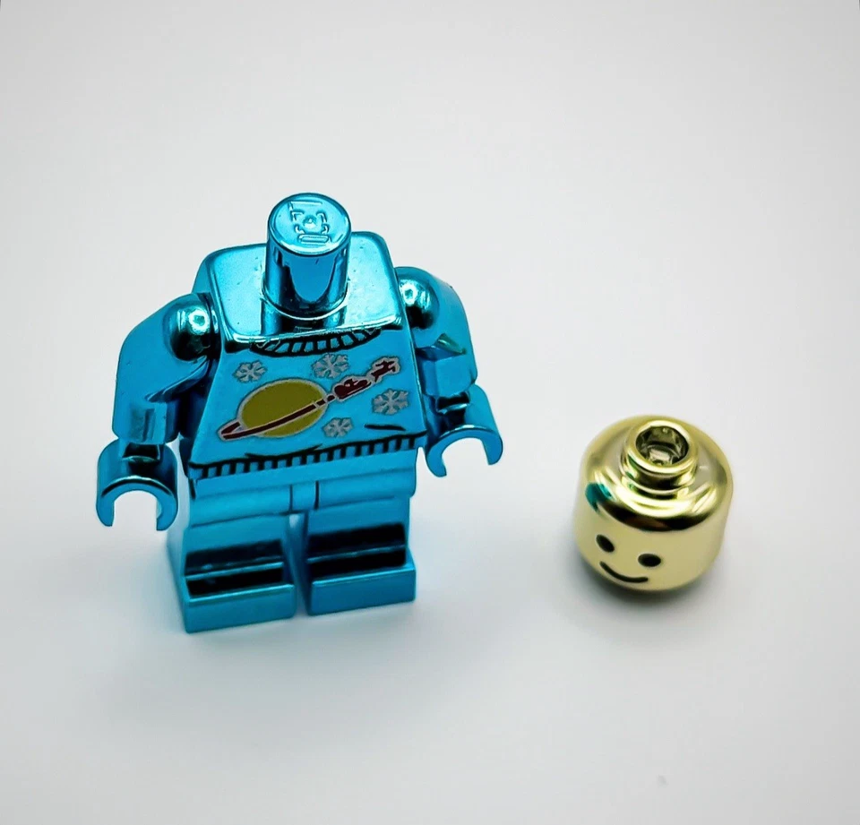 Lego Chrome Blue Christmas Classic Space Astronaut mini figure RARE New!! - Image 2 of 4
