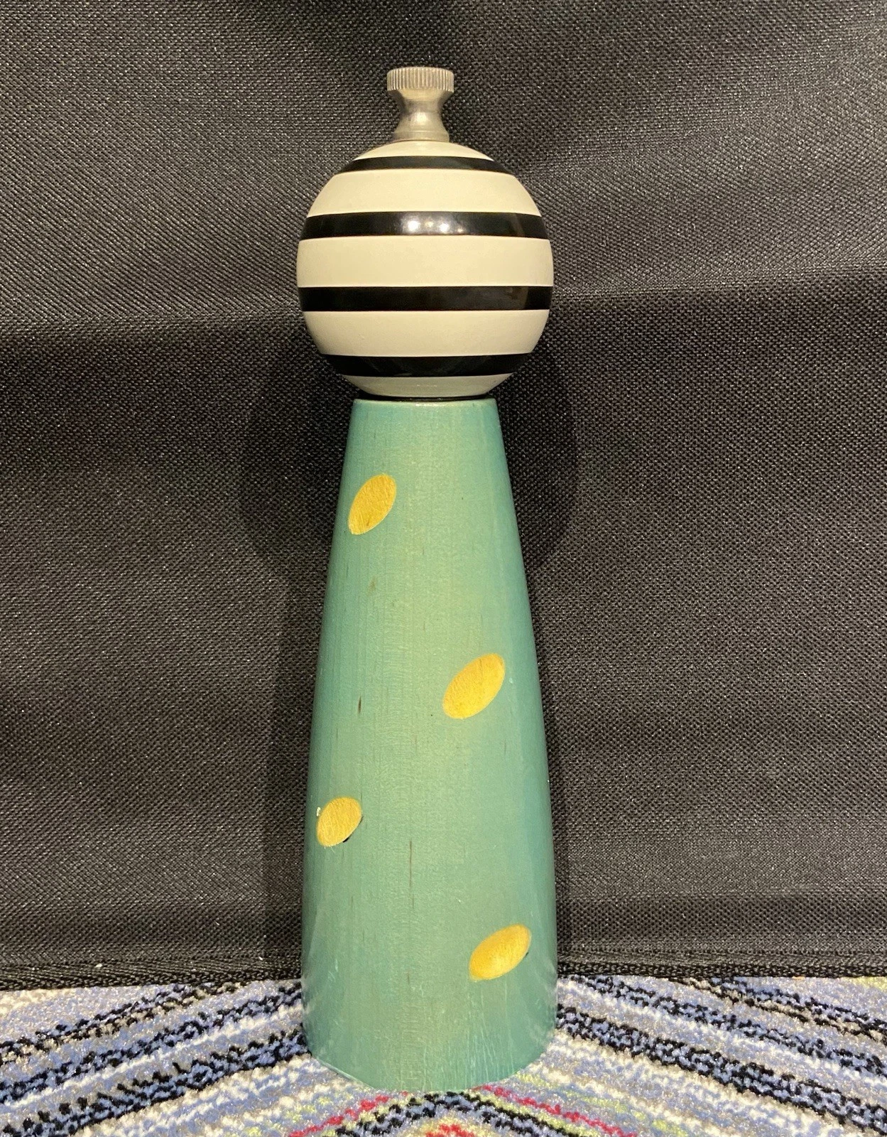 Robert Wilhelm Raw Design Wooden Pepper Mill Grinder Striped Top Aqua Base 2011
Opens in a new windo