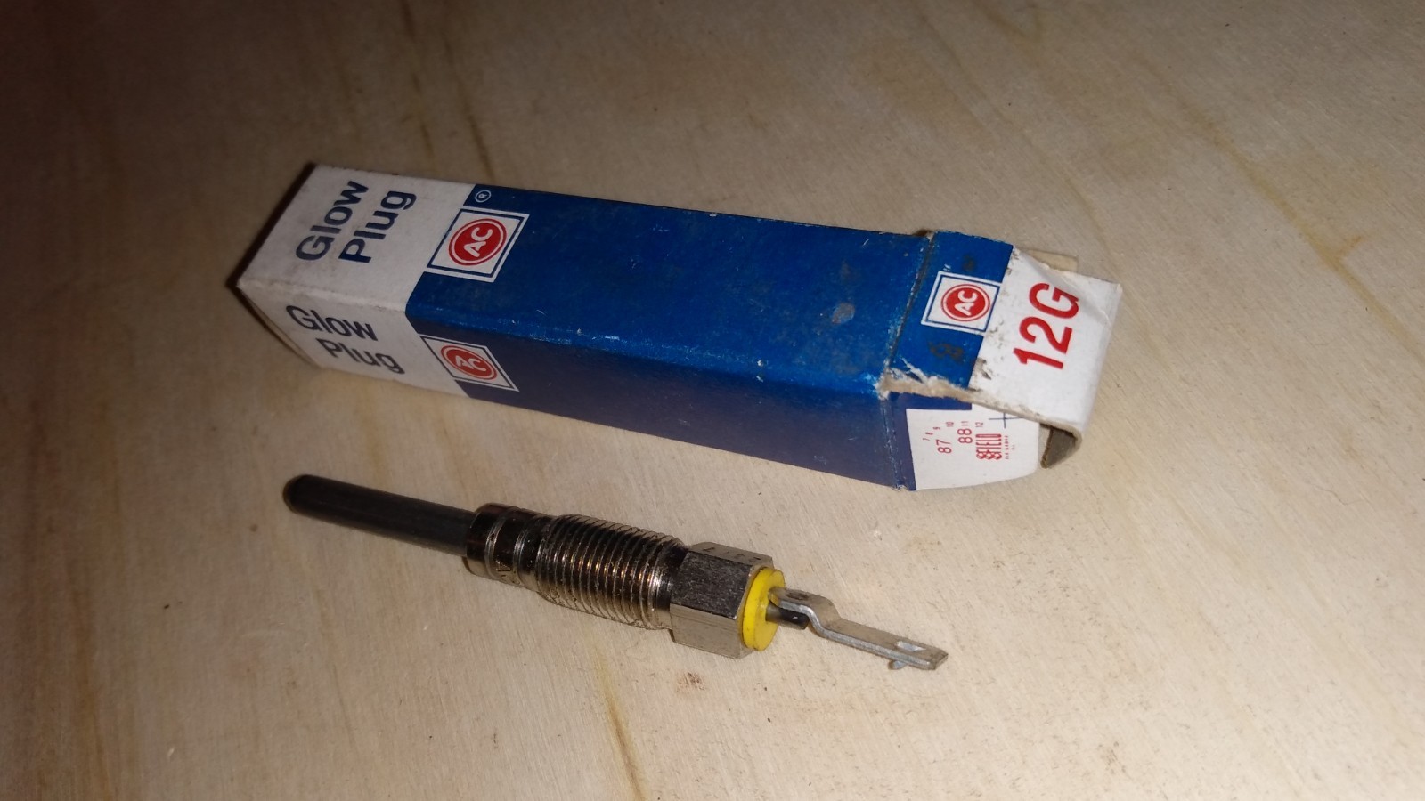 GM 12G AC Delco 5613826 Diesel Glow Plug