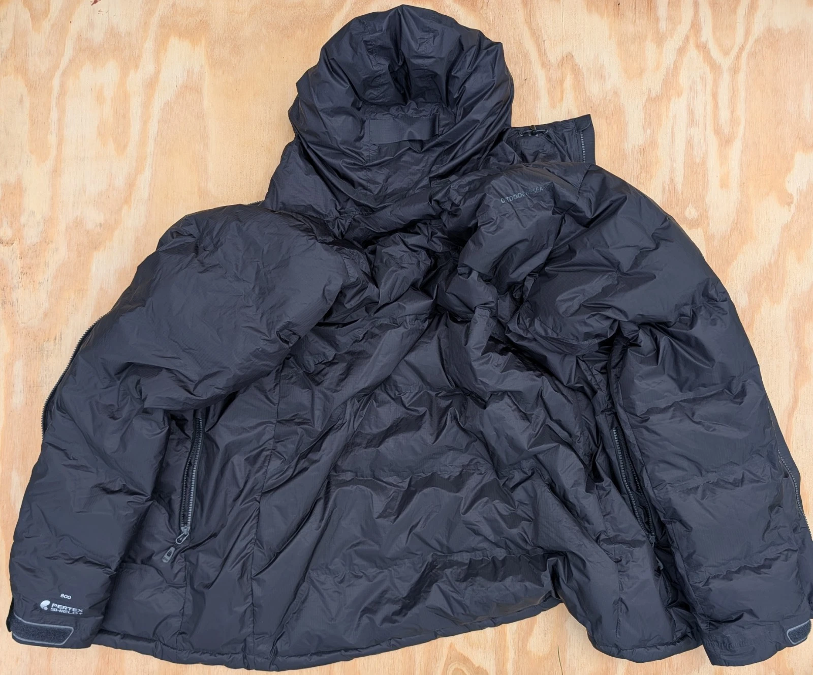 Outdoor Research Floodlight Down Jacket Mens XL Black Waterproof Pertex Shield - product detail image 2