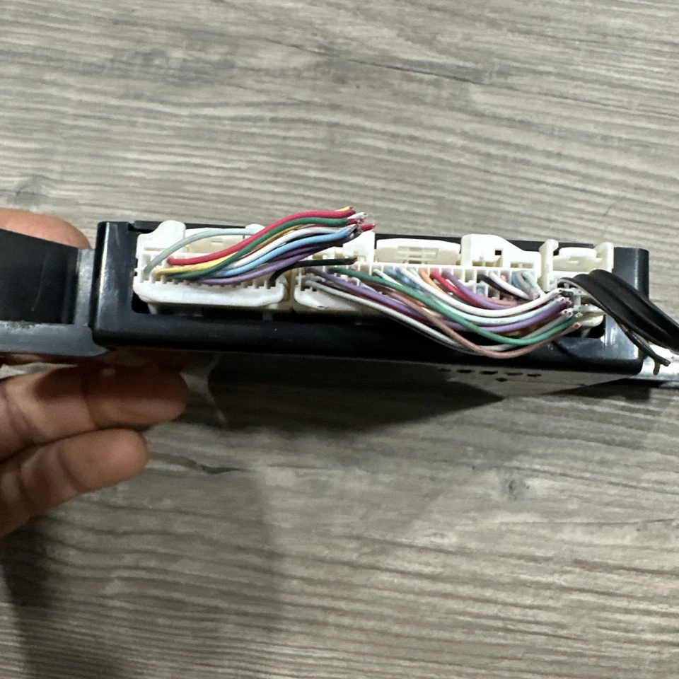 Módulo de controle de temperatura Toyota Highlander 2008-2009 fabricante de equipamento original 88650-48330 - Imagem 4 de 4