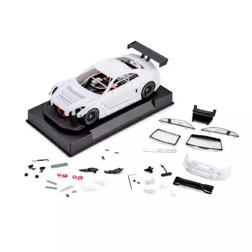 Voiture Slot.it CA49z1 Nissan GT-R Nismo GT3 White Kit 1/32 pour circuit électrique