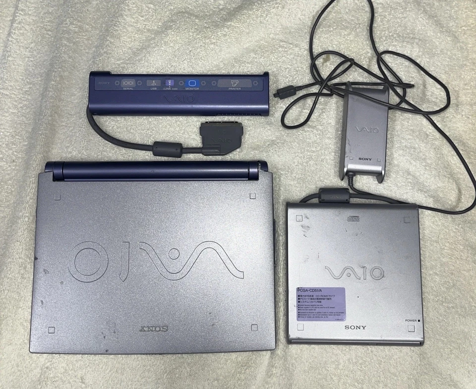 Mini computadora portátil Sony Vaio de colección Intel Celeron @ " paquete Foto 2 de 4