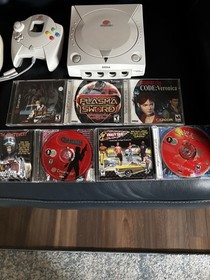 SEGA Dreamcast Console With 2 Controllers & Rare Games And Extras