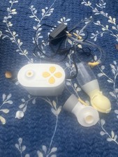 Madela Breast Pump PUMP IN STYLE new but some accessories lost