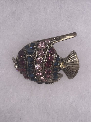 Vintage Fish Brooch Pin 1.25” Signed LS Missing 1 Rhinestone Designer Estate - Picture 11 of 11