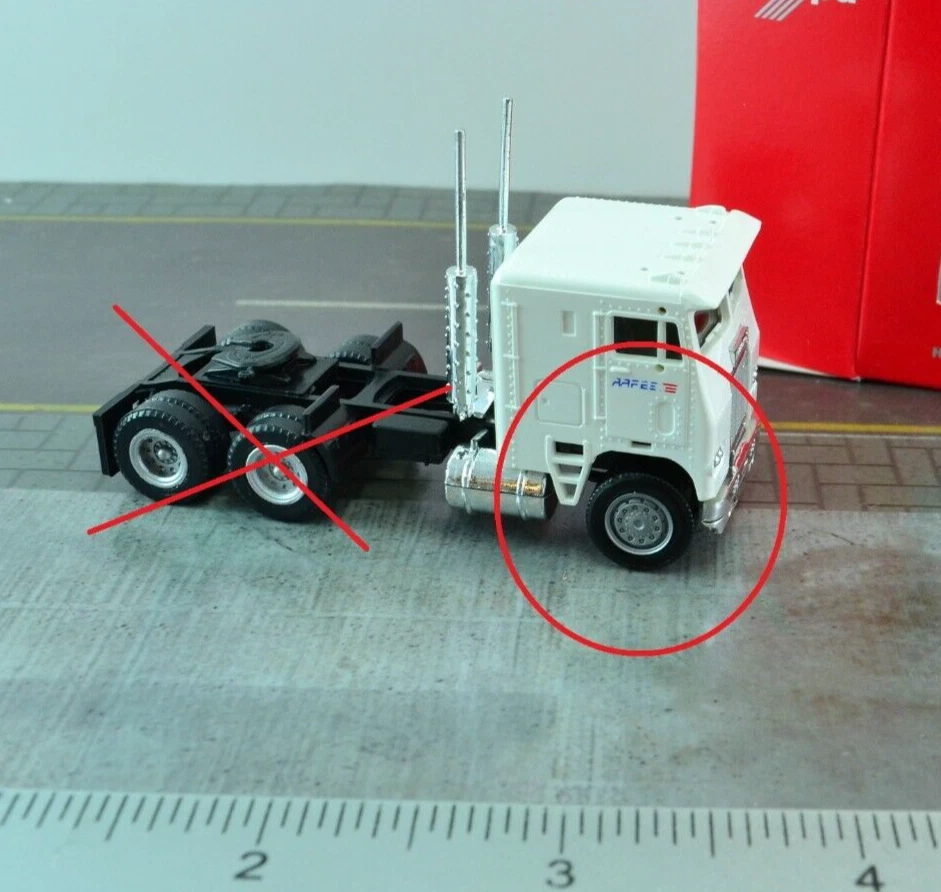 Herpa 052931 8X Juegos de ruedas individuales neumáticos + llantas + ejes para camiones 1:87 HO Foto 2 de 4