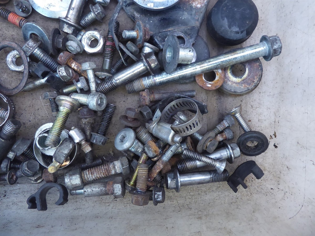 1993 Kawasaki ZX600 Ninja K414-1) misc bike bolts parts