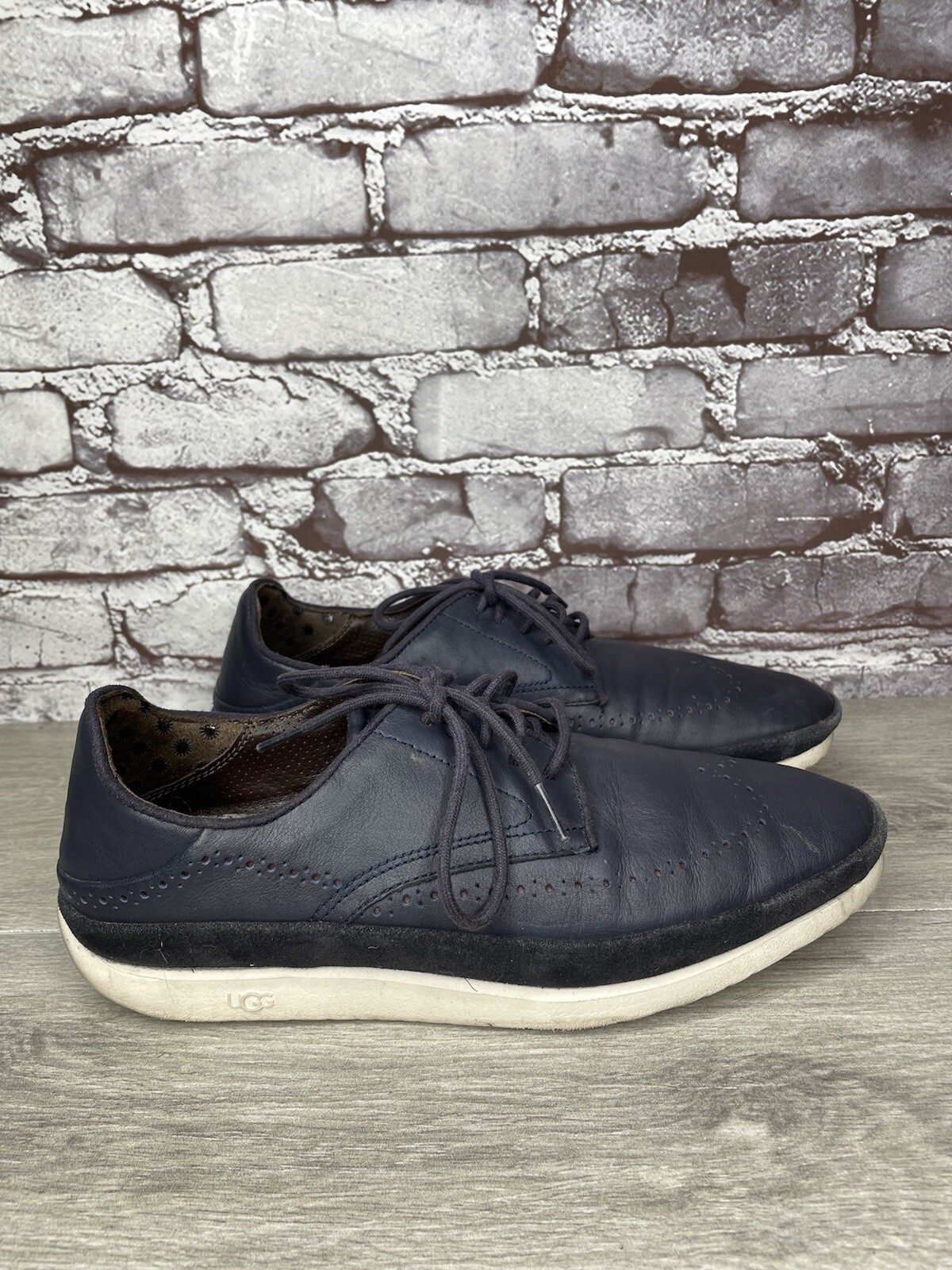 SAOLA Scarpe derby UGG Energ blu in pelle Cali Wingtip da uomo taglia 8 5 M US 41 5EU 1090413