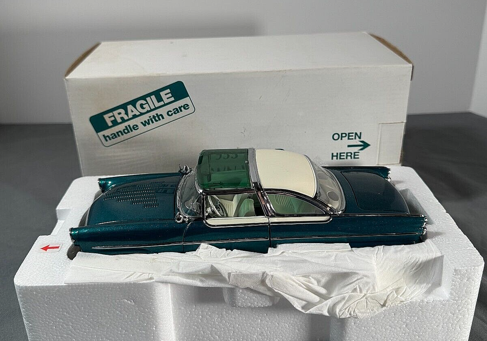 Danbury Mint 1:24 1955 Ford Crown Victoria Custom