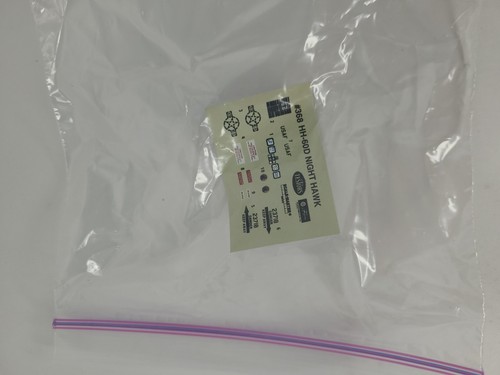 Fujimi Sikorsky HH-60D Night Hawk modello 368 scala 1/72 scatola aperta parzialmente assemblata - Foto 10 di 17