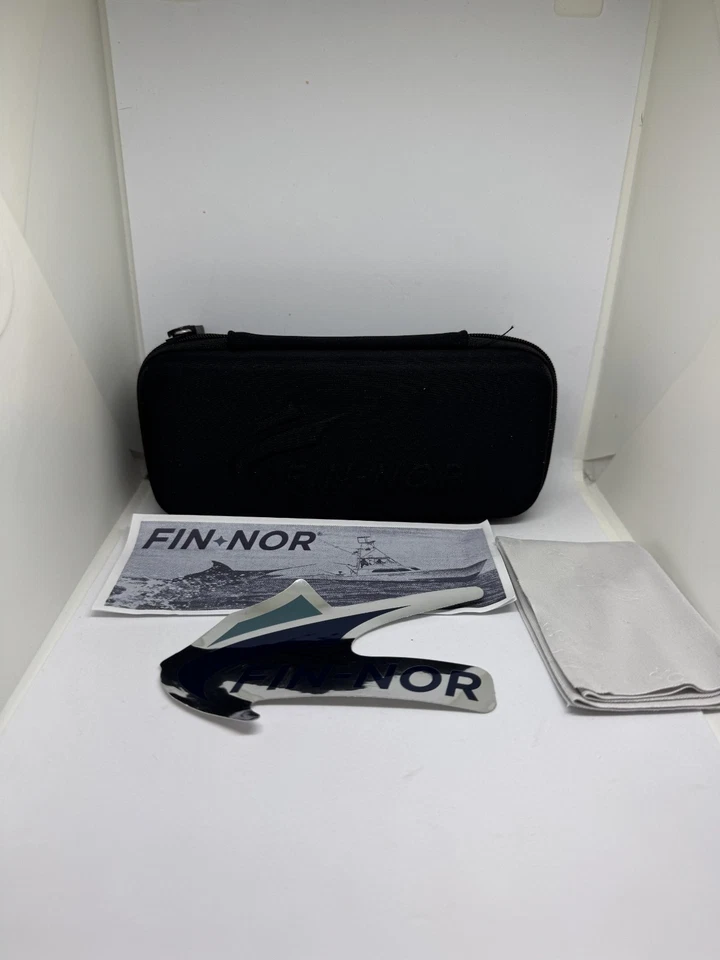 Gafas de sol Fin Nor Sea Shore plateadas/negras/azul cielo azul espejo-gris lentes de polietileno Foto 2 de 4