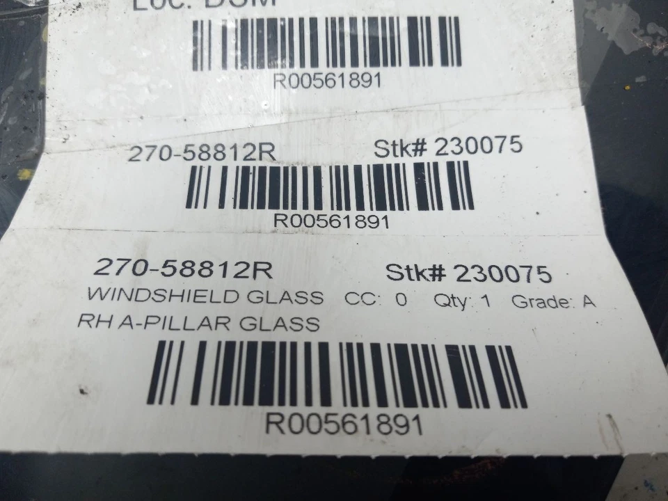 TOYOTA PRIUS V PASAJERO DERECHO 12-18 CUARTO PILAR CRISTAL Foto 3 de 4