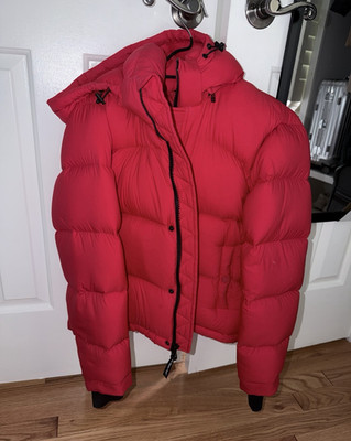 Aritzia TNA The Super Puff Short Jacket   Red   Size Small