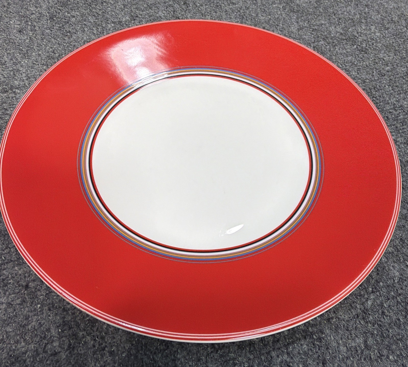 DKNY Lenox Urban Essentials Cherry Red Porcelain 10.5" Pasta Soup Bowl Plates thumbnail 5