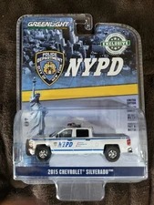 2015 Chevrolet Silverado - NYPD Diecast 1:64 Scale Model - Greenlight 30093